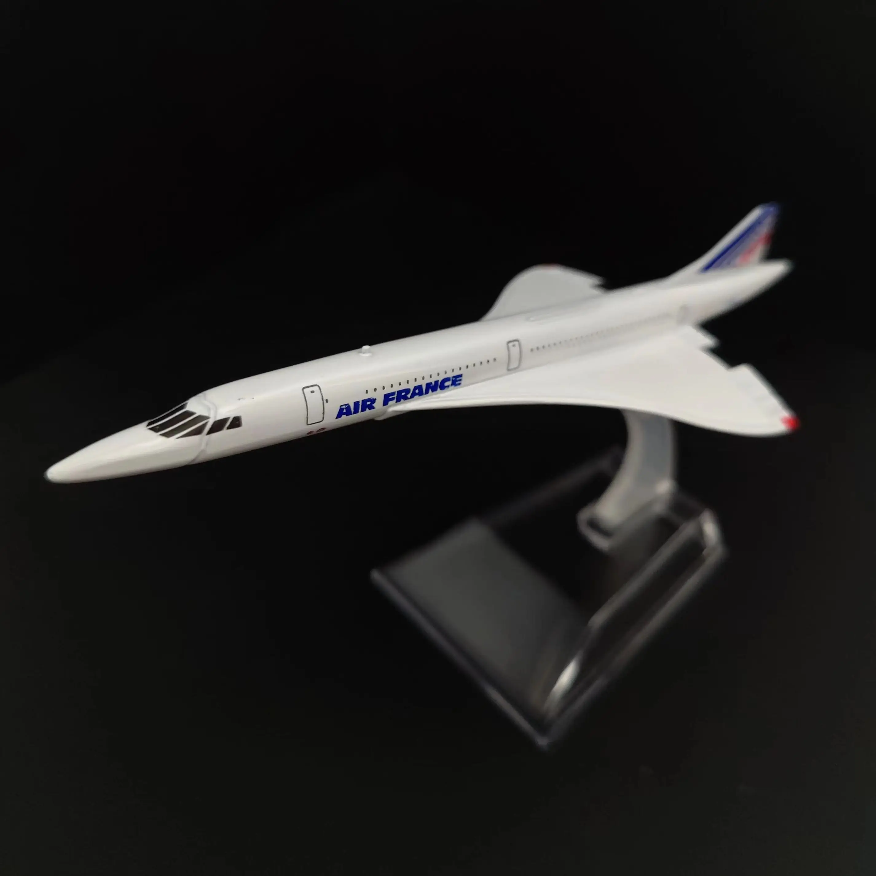 

Scale 1:400 Metal Aircraft Replica 15cm Air France Concorde Boeing Airbus Airplane Diecast Model Kids Room Decor Toy for Boy