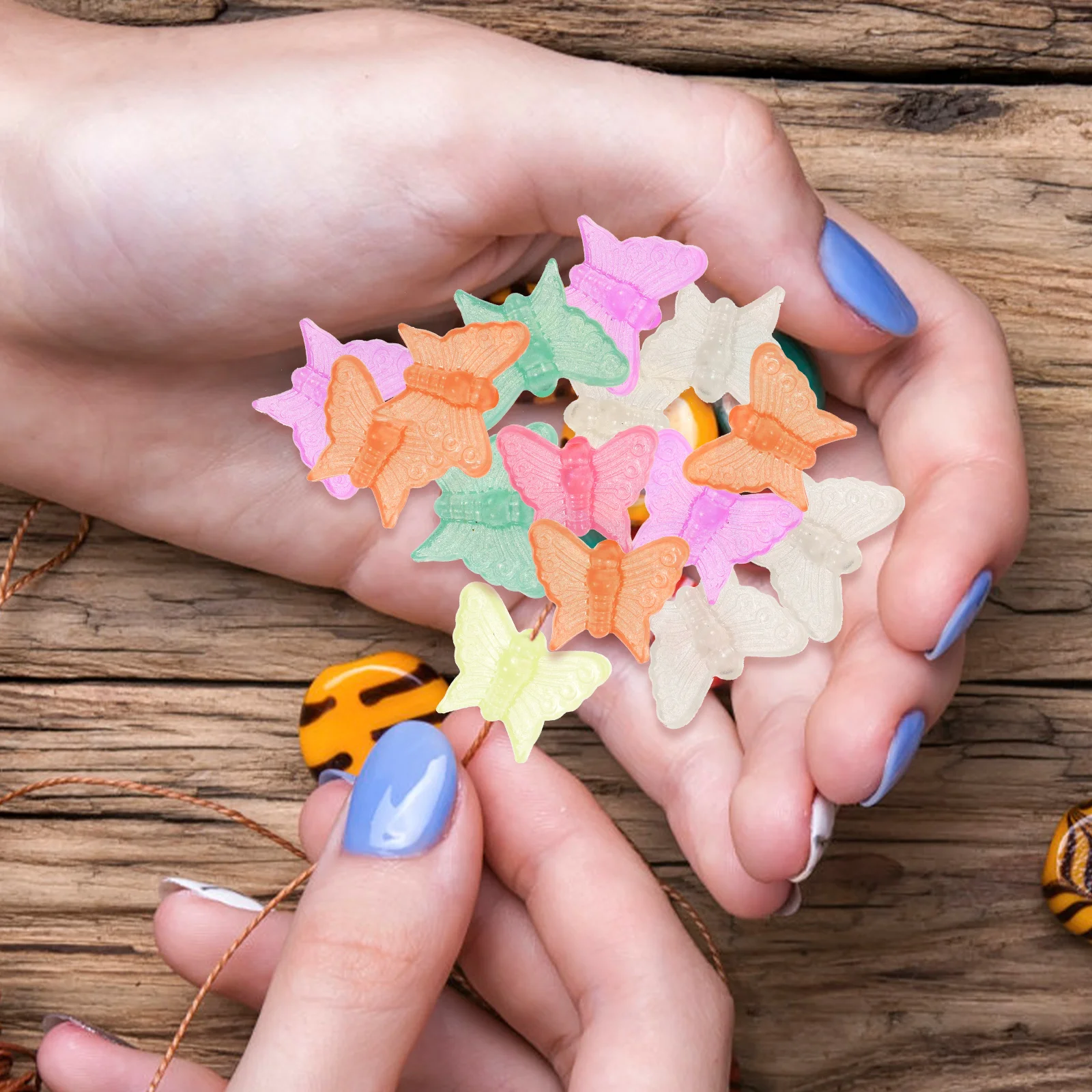 1 bag of Butterfly Beads Bracelet Necklace Kids Bangles Headdress DIY Beads