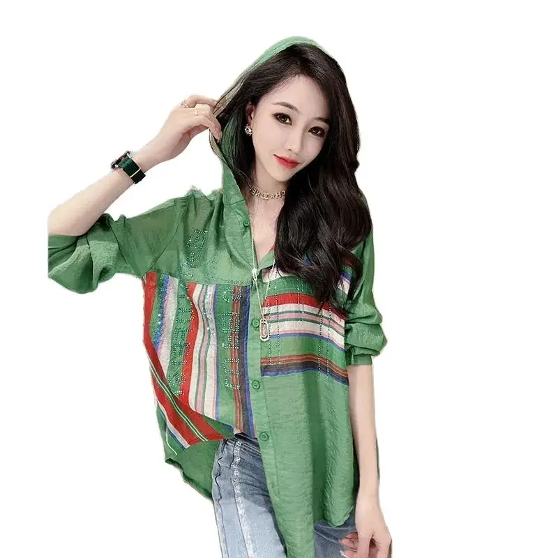 

Fashion Women's Shirts New 2022 Spring Summer Heavy Industry Letter Hot Drill Shirt Color Matching Hooded Sun Protection Top