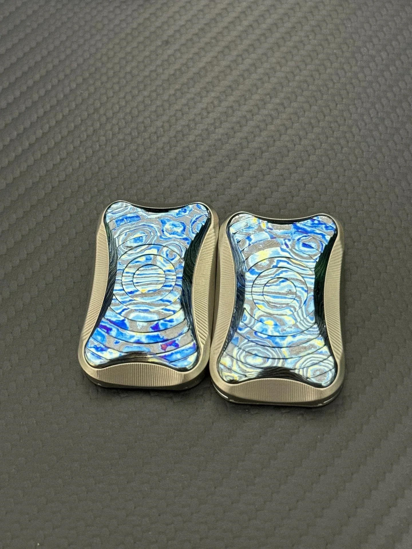 Yanjie SGS EDC неограниченные нажимные карты титановый корпус циркониевая лошадь