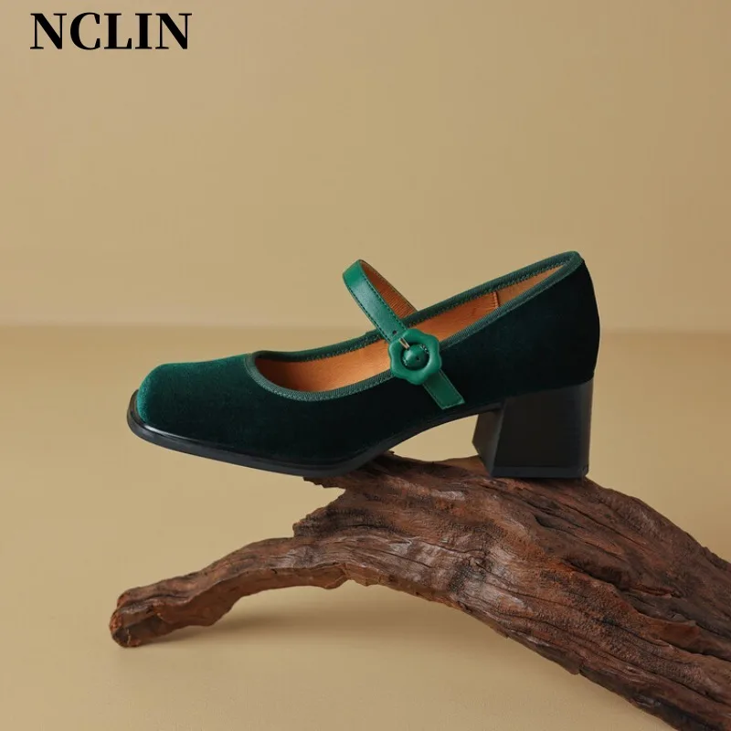 Женские туфли на массивном каблуке бархатные ручной работы платформе квадратный