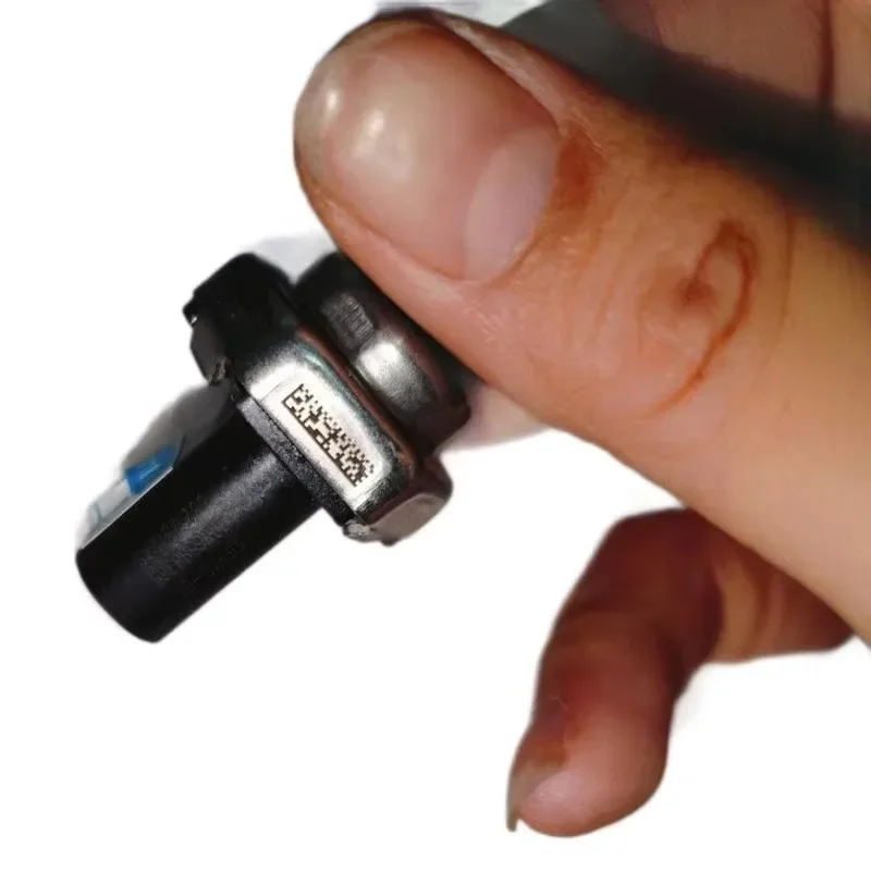 Шопар подходит для Je. Реверсивный радарный датчик ep Wrangler 6MQ01RXFA/A 68212572 аб