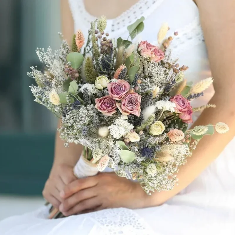 Свадебные букеты для невесты из натурального эвкалипта с лавандой и высушенными