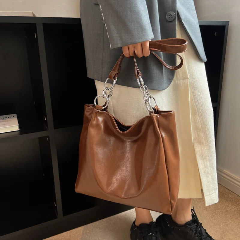 

Роскошные брендовые боковые сумки на плечо для женщин 2023, трендовые дизайнерские маленькие сумочки и кошельки из искусственной кожи на цепочке, модные повседневные тоуты