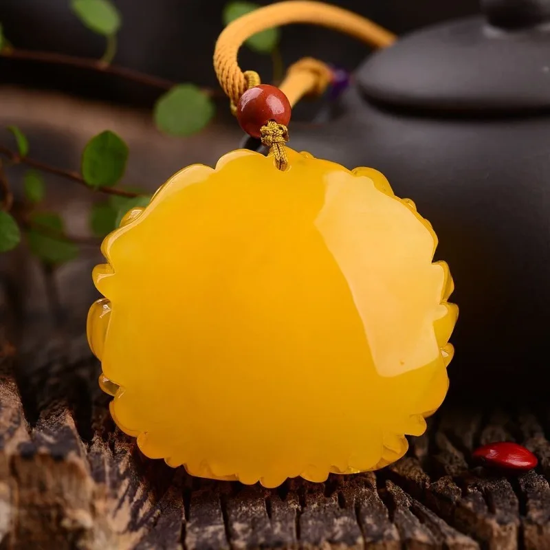 Куриное масло желтого цвета старый медовый воск роза янтарный кулон женский