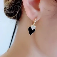 2022 south koreas queen of spades ear buckles ladies peach heart dangle high sense fashion luxury unusual simple girl earrings