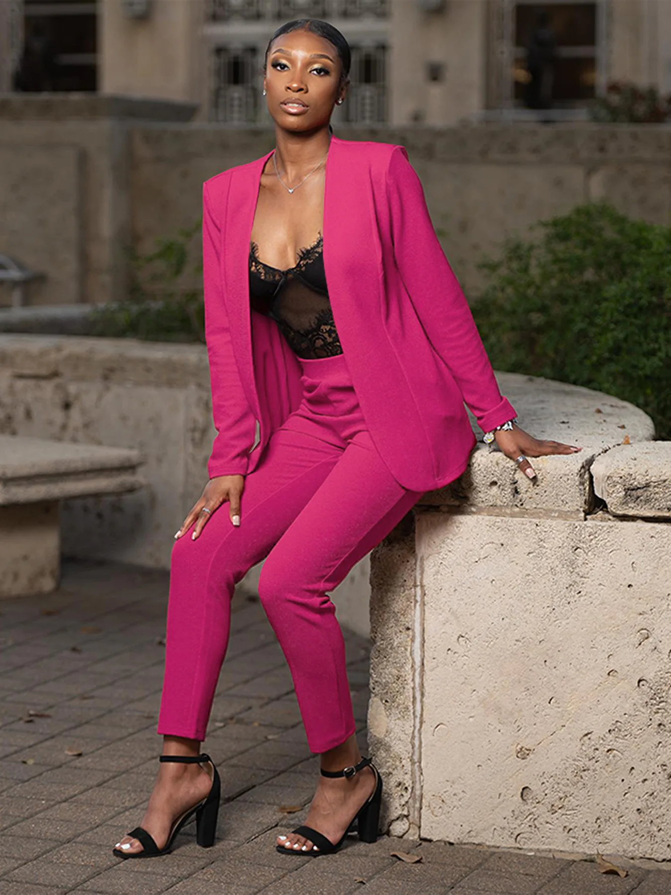 Рисунок 2 - Женские костюмы, осенне-зимний