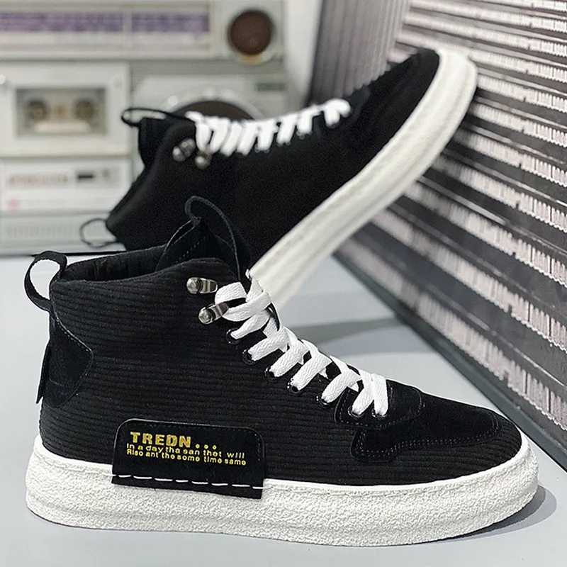 Autumn and Winter New High-top Men's Shoes Fashion Trend Retro Sneakers Outdoor Comfortable Casual Non-slip Tooling Sports Shoes