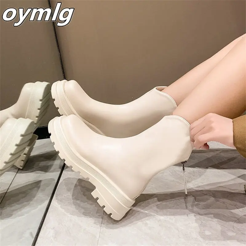 

Тонкие сапоги на толстой подошве женская обувь Новинка Осень/Зима 2022 универсальные небольшие женские короткие сапоги на толстом каблуке