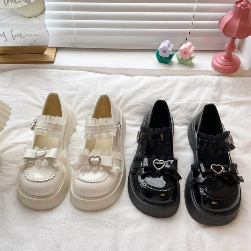 

Летние новые модные туфли с круглым носком, жемчужные Туфли Мэри Джейн, повседневные спортивные женские туфли на толстой подошве с пряжкой, ...