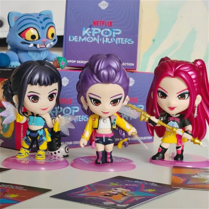 Фото Коллекционная фигурка Hot Toys K-POP Demon Hunters Cosbi: Слепая коробка с персонажами Руми, Зои, Мира. Милая аниме-кукла, коллекционная модель, подарок. №3