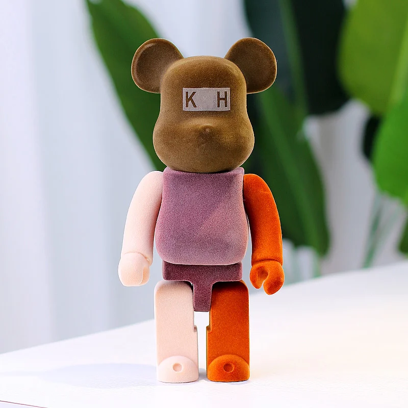 

Bearbrick, 28 см, 400%, BearB KI x TH, медведь с флокированием, полуанатомический блочный медведь