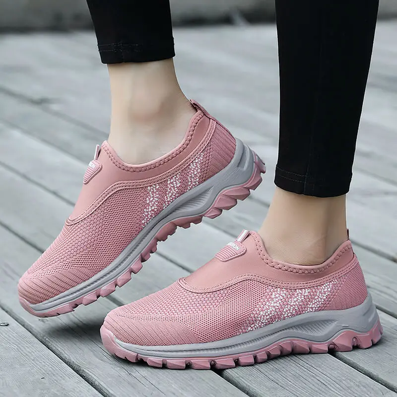 Men Mesh Comfortable Walking Shoes Unisex Slip-on Soft Sneaker Lightweight Women Casual Sneakers Breath Female Male Footwear