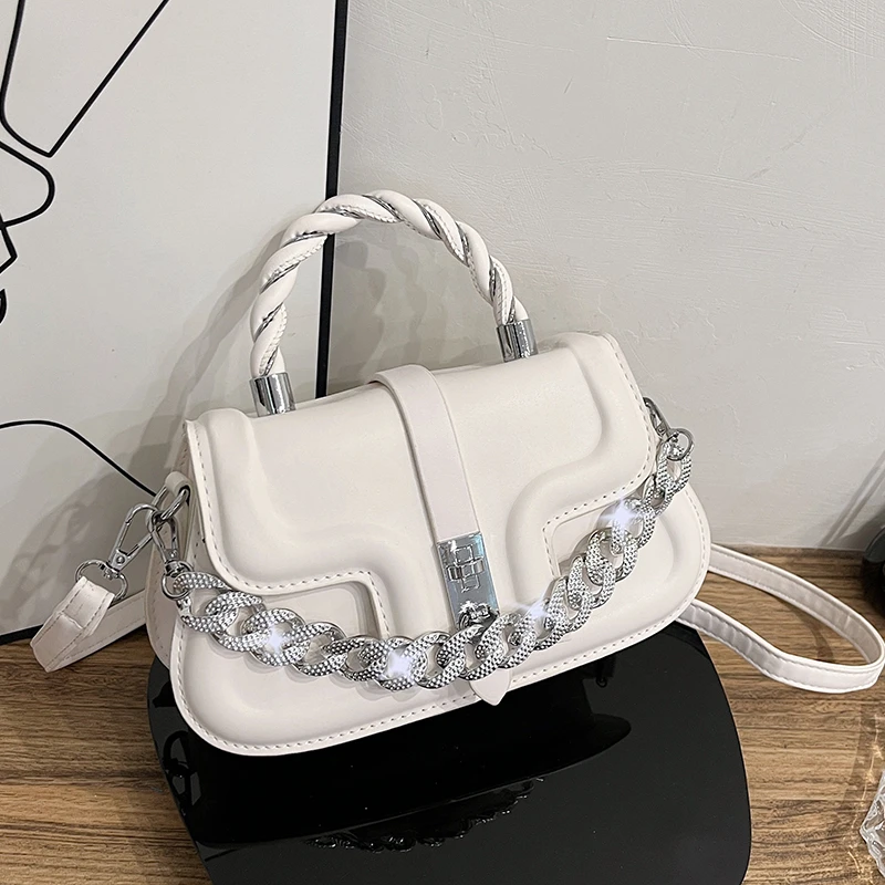 

2022 France fashion high sense armpit bag texture niche Messenger Bag Fashion versatile shoulder Bag women shoulder bag