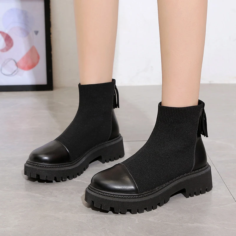

2022 New Women Knitted Ankle Strapped Round Toe Square Heel Boots Autumn Winter Front Back Zipper Chelsea Casual Shoes