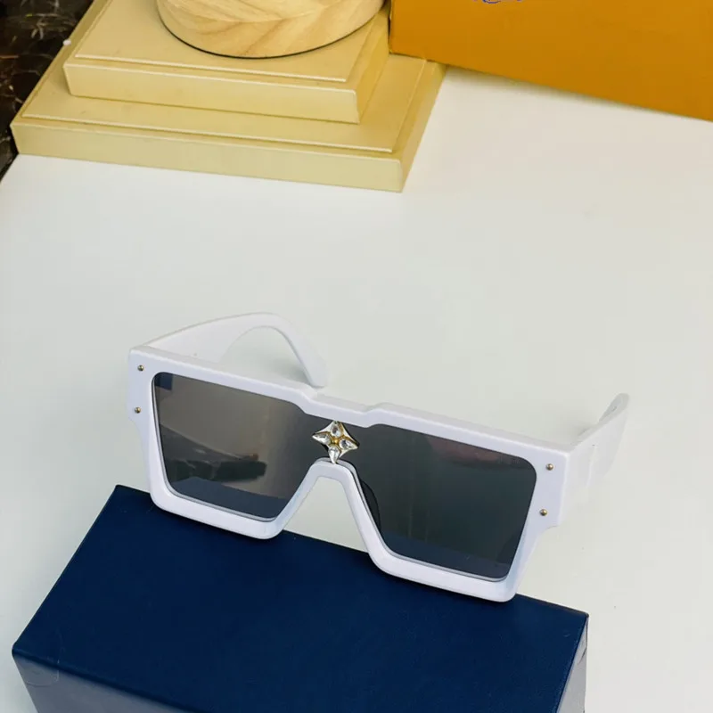 Солнцезащитные очки для женщин летние в стиле кошачий глаз с защитой от