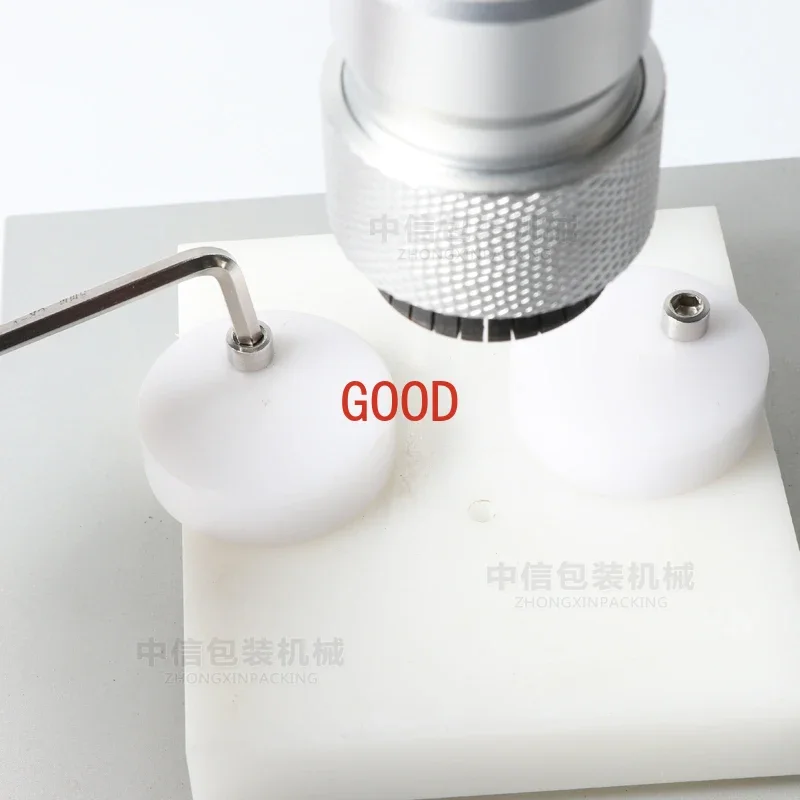 Настольная маленькая Центральная машина для герметизации и закупорки бутылок с