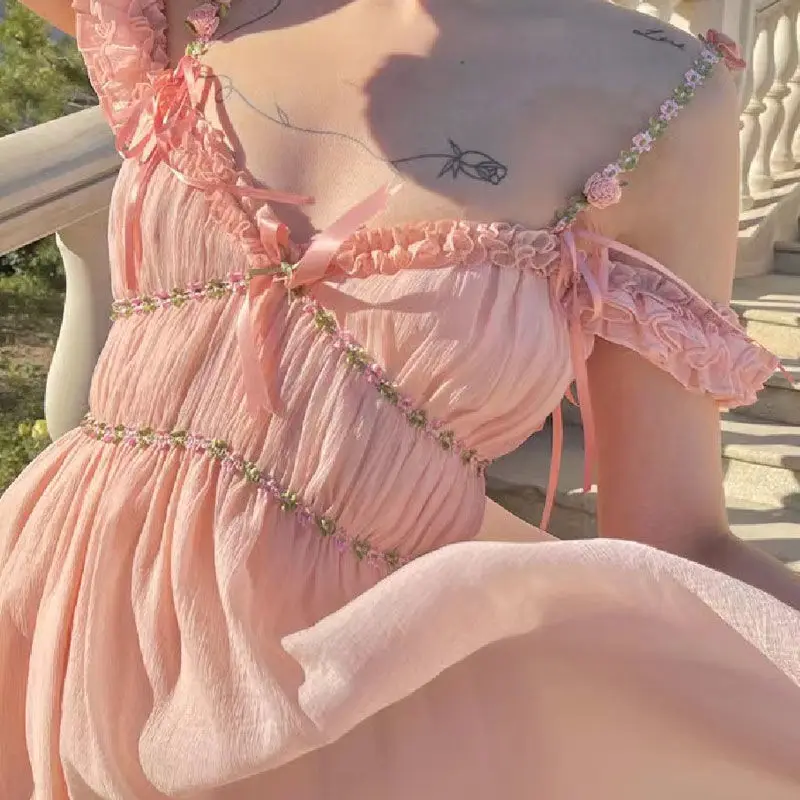 

Женское платье макси с открытыми плечами, праздничный кружевной сарафан на бретелях-спагетти с V-образным вырезом, винтажное праздничное пл...