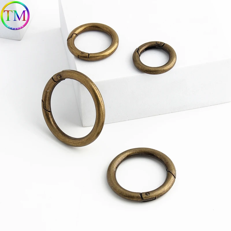 Синий цвет металлическая пружина искусственные кольца разблокированный карабин