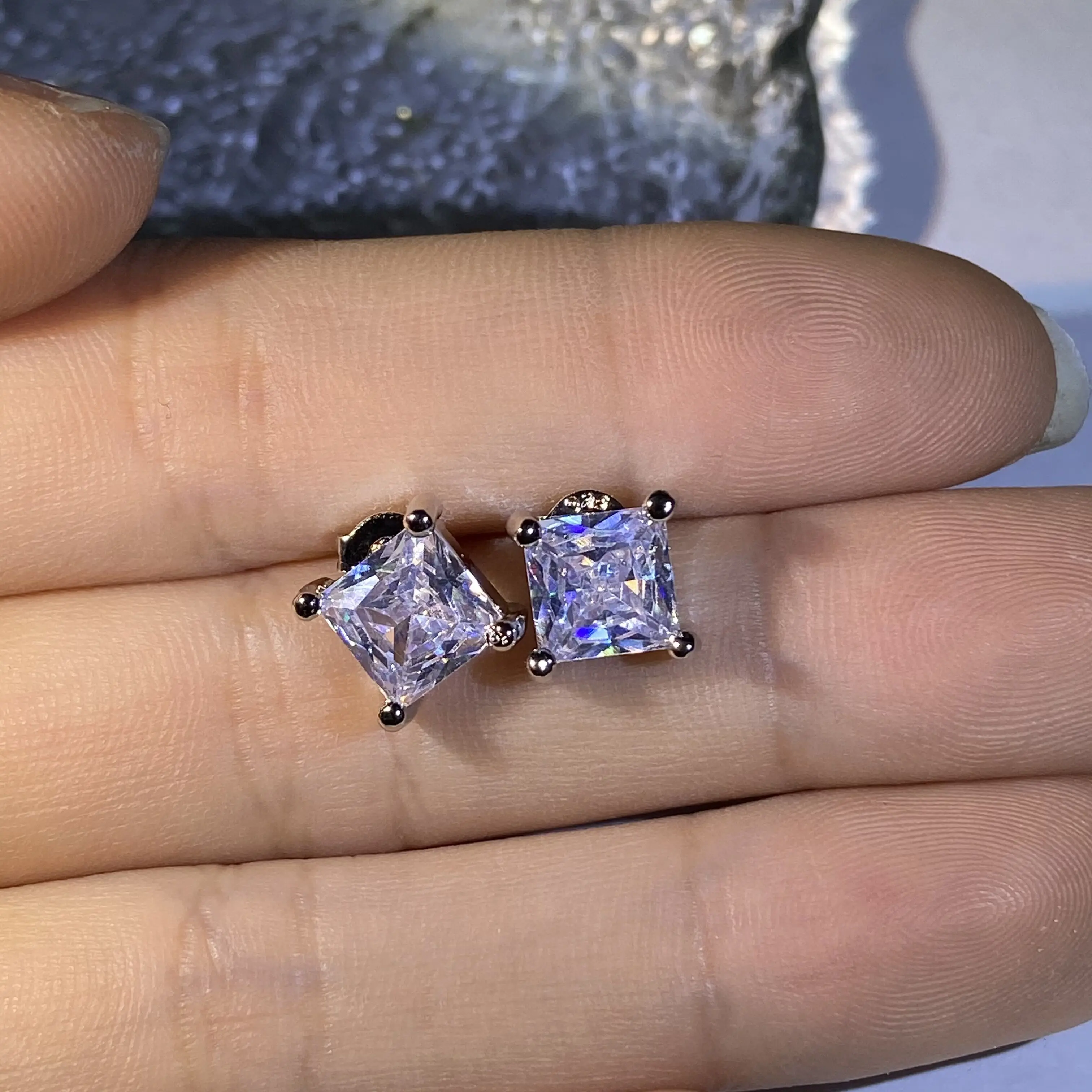 

2022 NEW Trend Square Stud Earrings For Women Princess Cut Zircon Crystal Stone Wedding Engagement Gift Jewelry
