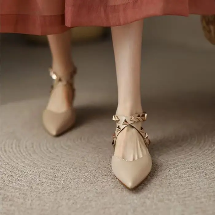 French Genuine Leather Pointed Toe Outdoor Semi-Slippers 2023 New Closed Toe Rivet Flat Sandals Women Summer