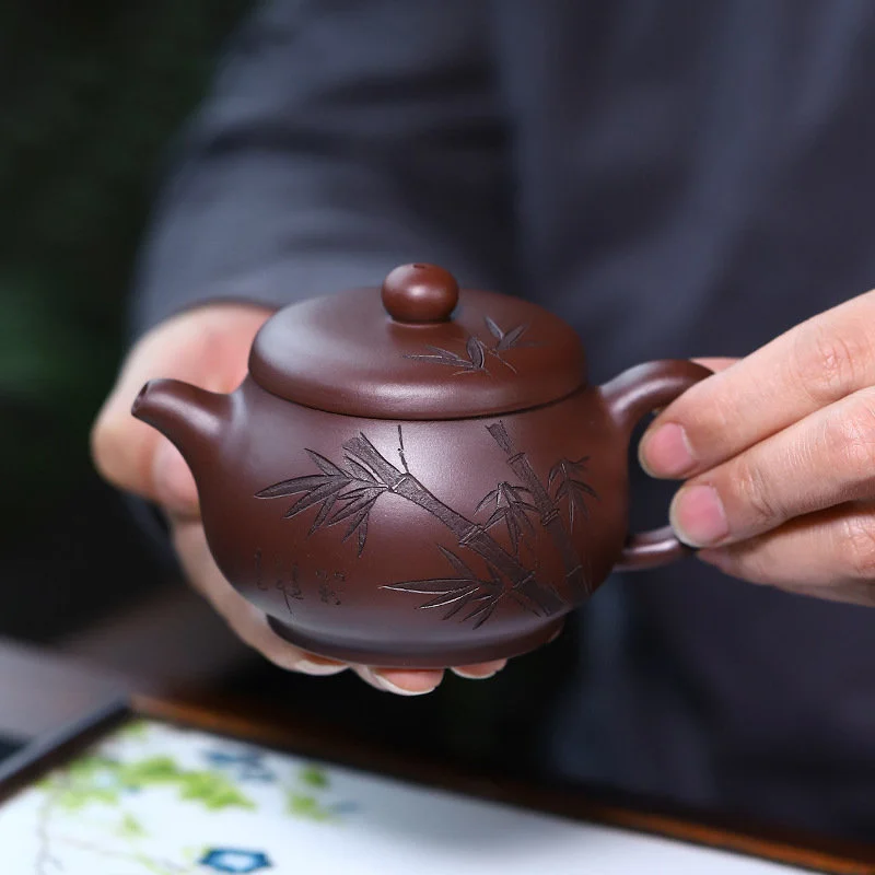 

150ml Chinese Yixing Handmade Purple Clay Teapots Famous Artists Hand-carved Bamboo Leaves Tea Pot Kettle Zisha Tea Set Teaware