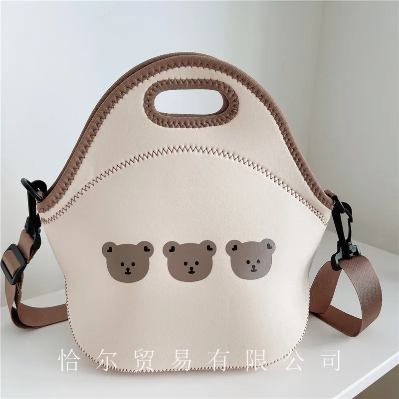 Export To South Korea 2022 New Bear Mummy Bag Mother and Baby Bag Go Out Light Portable Lunch Bag Diagonal Bag