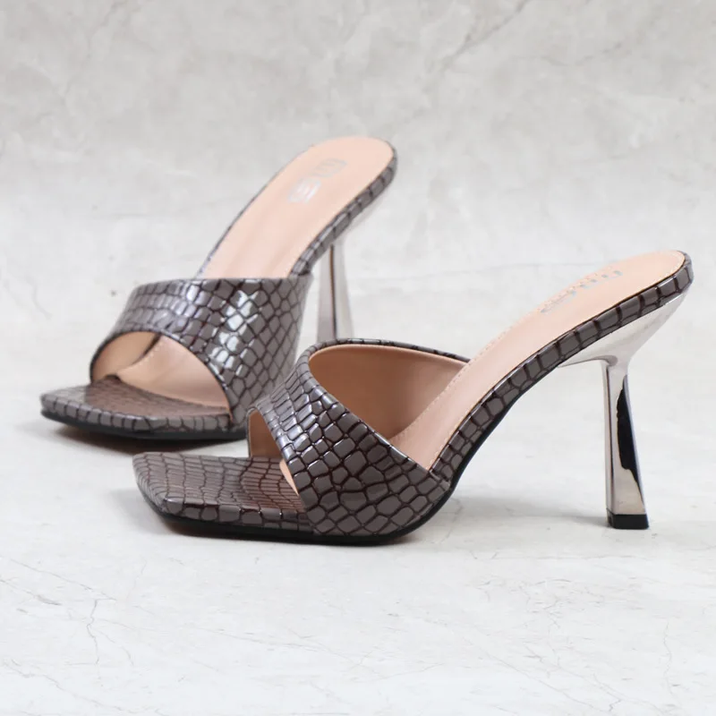 Fashion Slippers Women's High Heels 2022 Summer New Square Toe Open Toe Stiletto Sexy Women Sandals Outside Women's Shoes 9.5CM