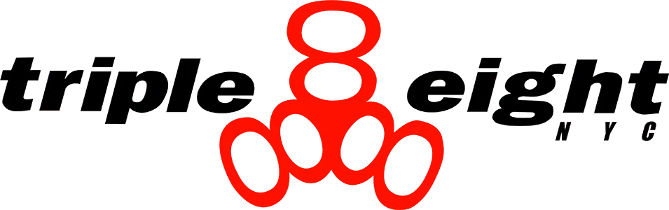 

Модный матовый шлем для скейтборда среднего размера с защитной подкладкой для безопасной езды и долговечности.