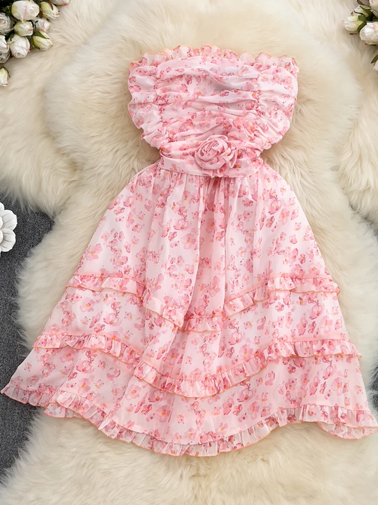 

Платье летнее облегающее без бретелек с высокой талией и цветочным принтом