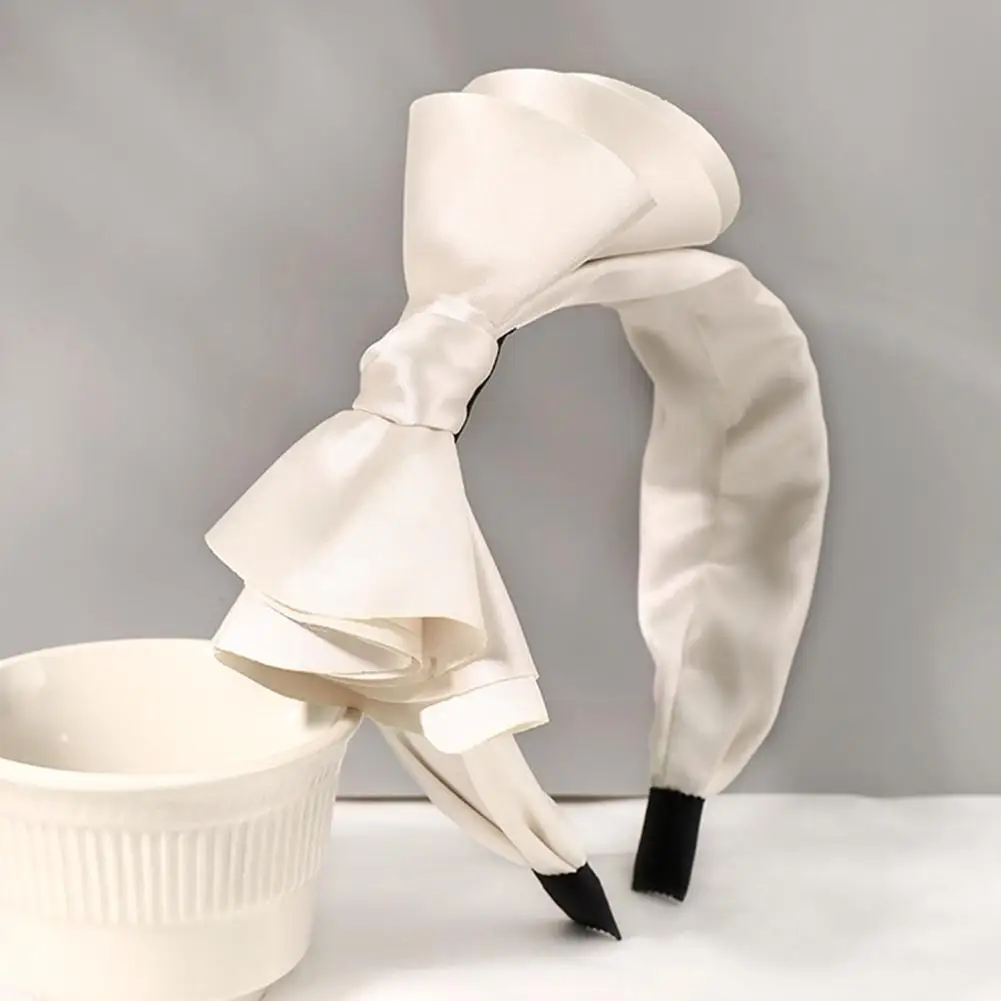 

2021 Vintage Silk Satin Bow Pearl Bezel Hairband Women Style Headband Clips Headband Hair Big Butterflies Accessories Korea H9e8