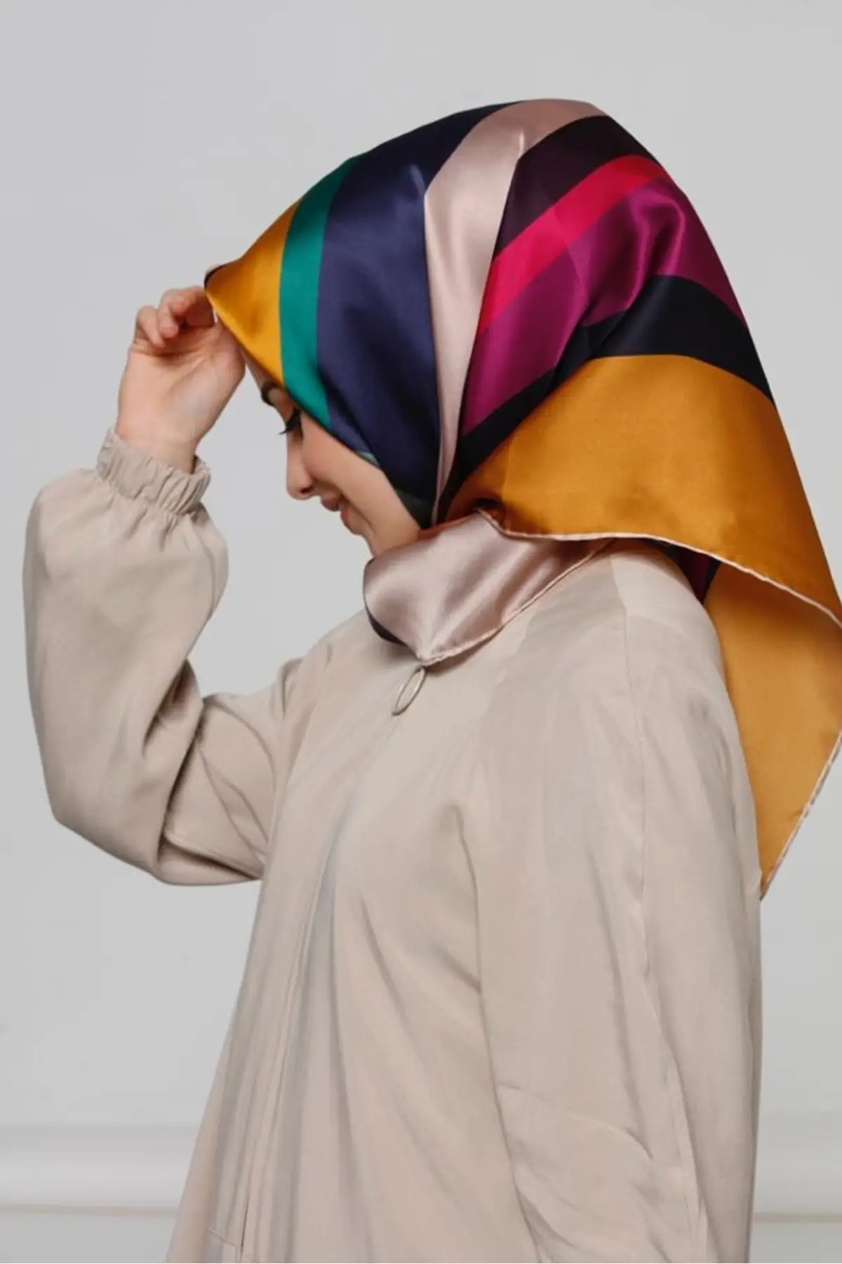 Рисунок 2 - Шарф ностальгия из чистого шелка