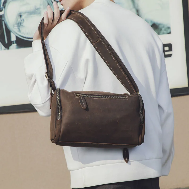 

AETOO Men's Retro Leather One Shoulder Messenger Bag Casual First Layer Leather Handmade Crazy Horse Leather Chest Bag