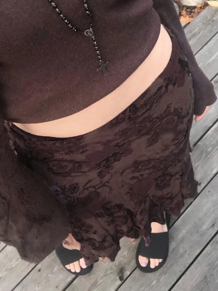 Юбка-миди летняя трапециевидная с цветочным принтом заниженной талией |