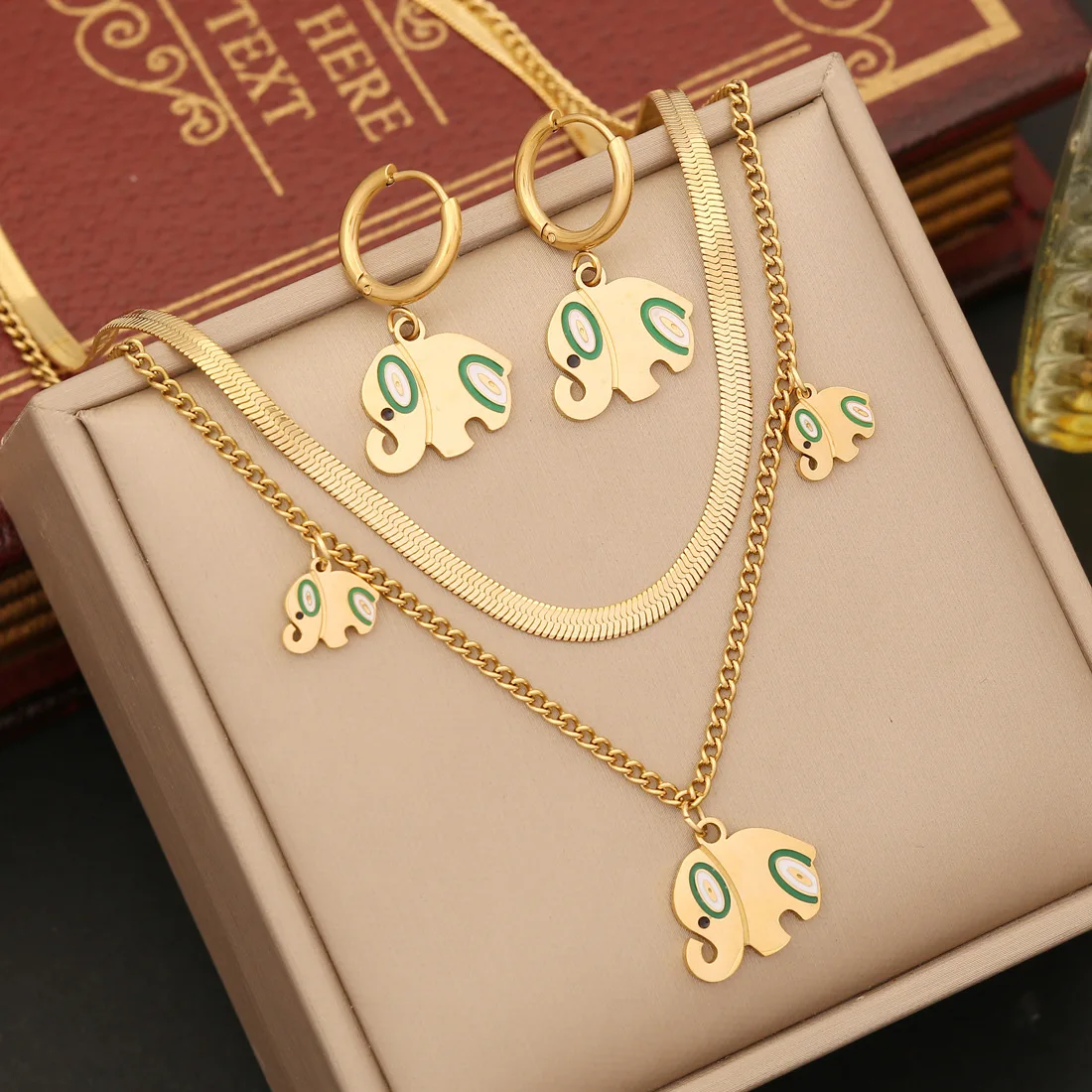 

316L Stainless Steel 2-Layer Elephant Pendant Necklace for Women New Fashion Gold Flat Snake Chain Necklace Jewelry Party Gift