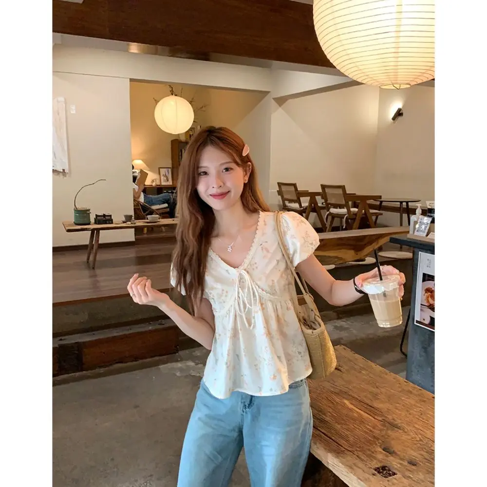 Льняная кружевная рубашка с цветочным принтом