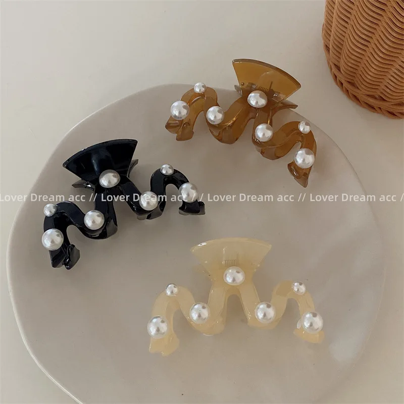 

New Pearl Hair Claw Clips Transparent Color Large Size Wave Geometric Clamps Grab Plastic Shark Clip Girl Women Hair Accessories