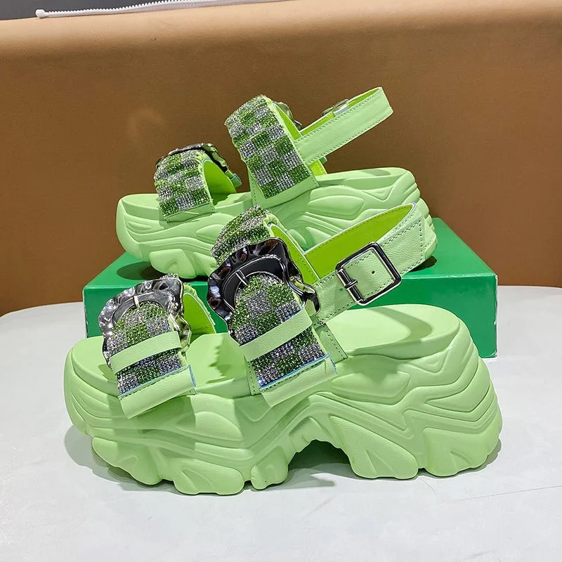 

Стразы женские сандалии на толстой подошве Лето 2022 модные легкие сандалии с открытым носком увеличивающие небольшой рост