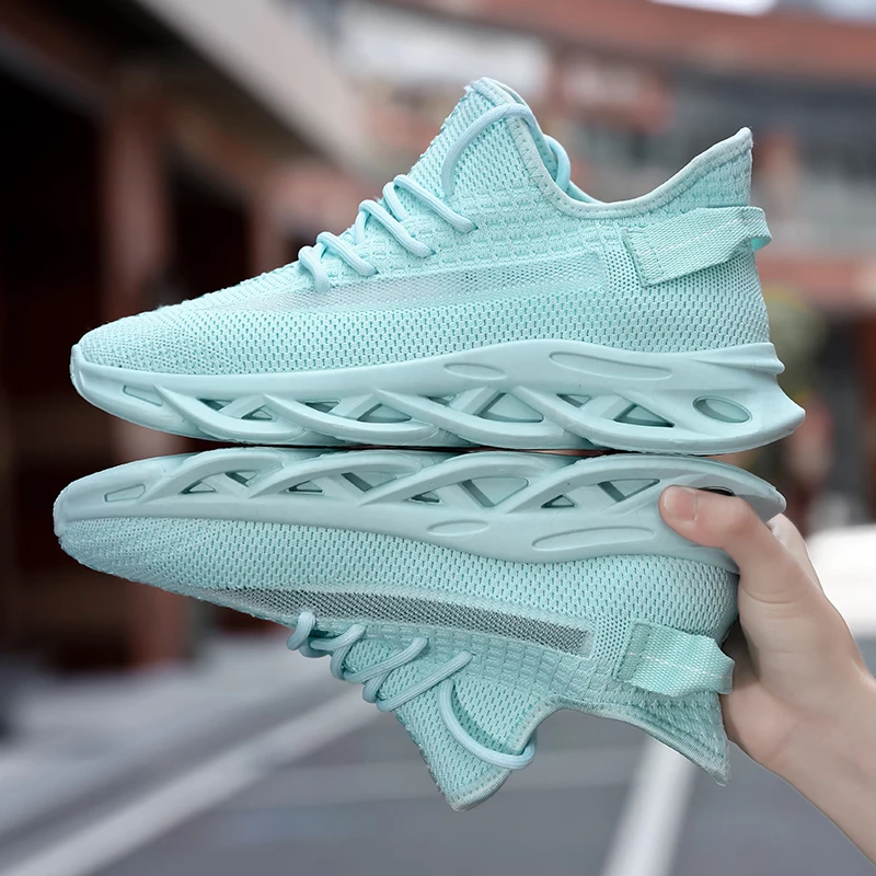 

Sneakers Women Breathable Running Shoes Men Comfortable Black Casual Couples Sneakers Shoes Outdoor Zapatos parent-child shoes