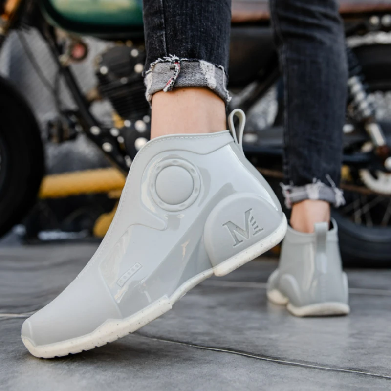 Резиновые мужские ботинки