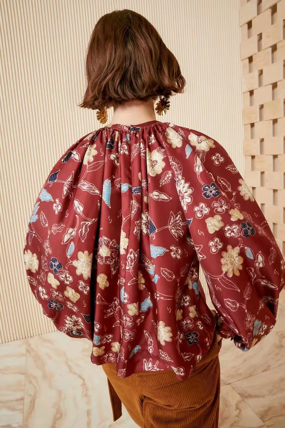 Рисунок 2 - Женские винтажные Рубашки