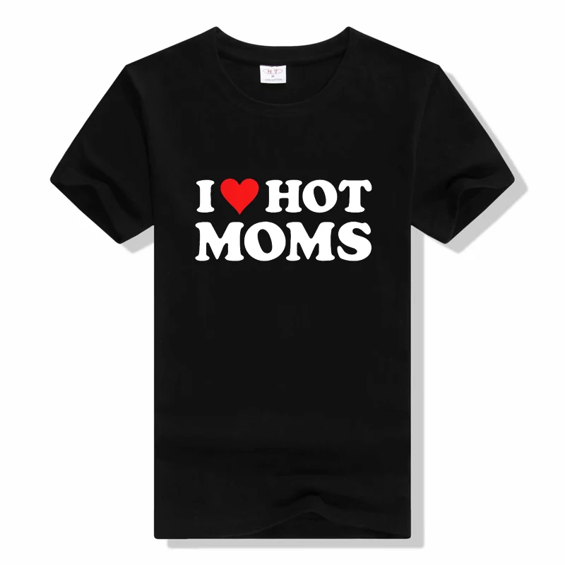 

Футболка с надписью «I Love Hot Mommy»