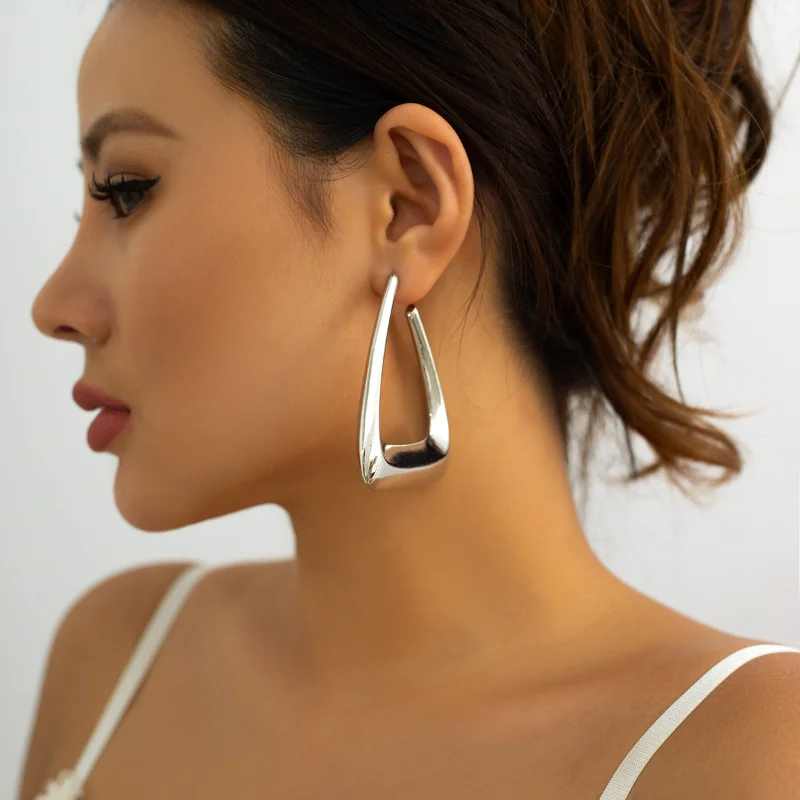 

Modern Jewelry American and Eoropean Design Hip Hop Geometric Plastic Metal Earrings For Women Girl Gift Popular Ear Accessories