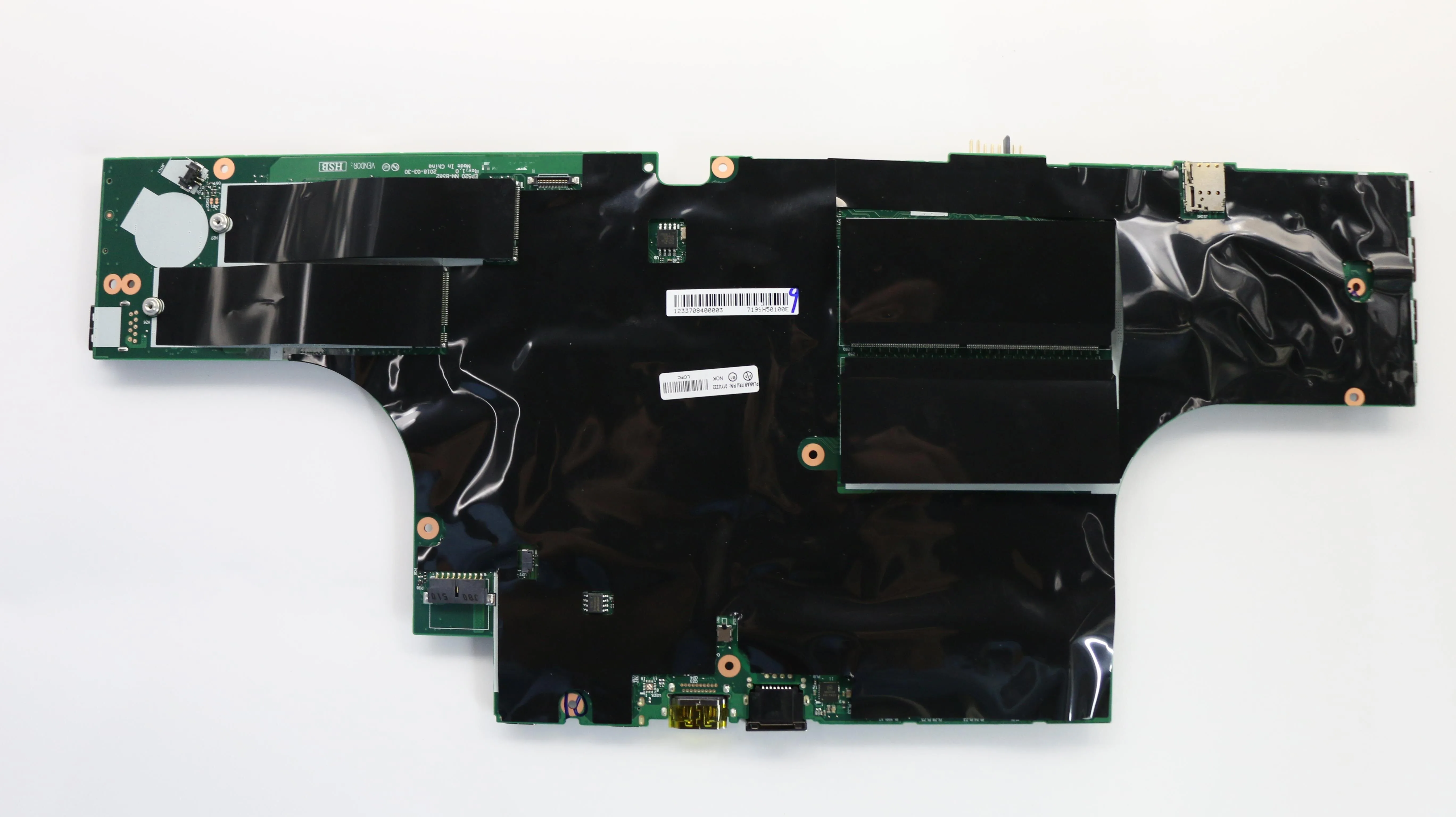 Рисунок 2 - SN NM-B562 FRU 01YU211 CPU i7-8850