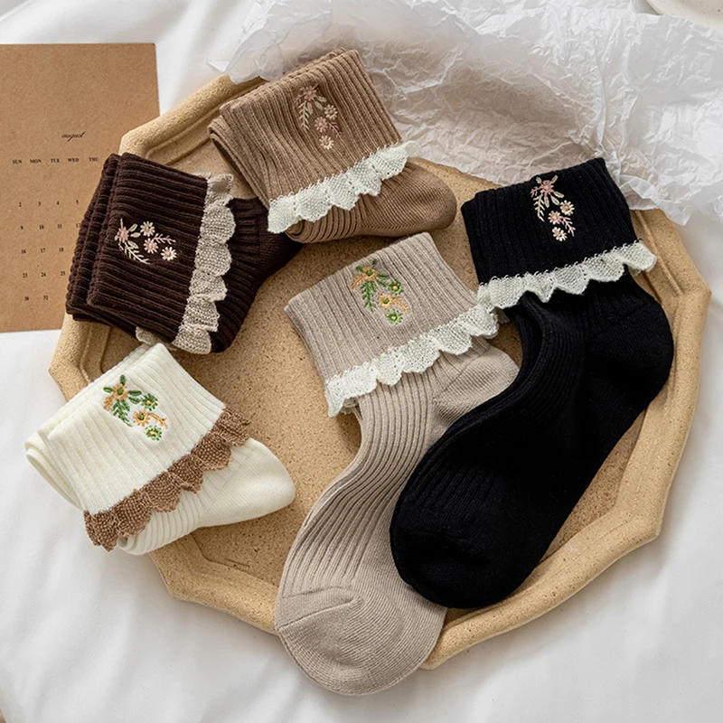 

Autumn Winter Socks Embroidered Tube Socks Female Cartoon Creative Cotton Socks Cotton Thick Loop Breathable Warm Socks