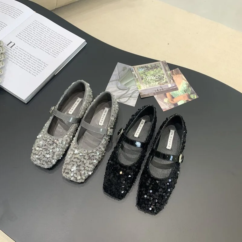 

Spring/Summer 2020 Women shoe sequins One word belt Mary Jane shoes square toe flat beanie shoes soft sole Bling Bling