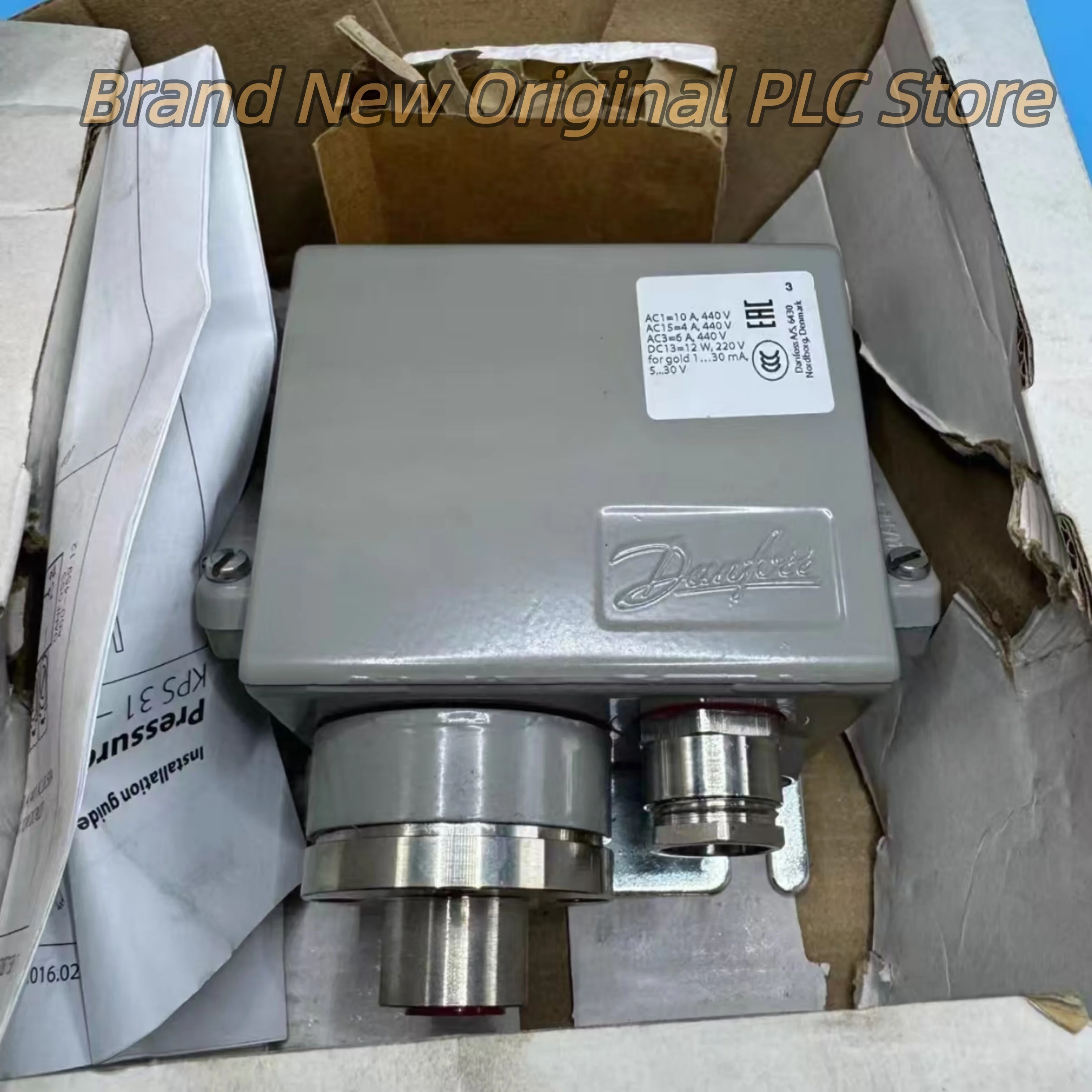 Фото Новый оригинальный датчик давления 060-312066 KPS43 060-312266 KPS47 №1