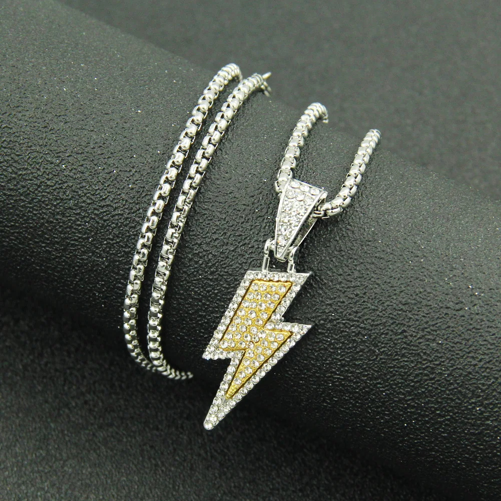 

Rap Rock Hip-Hop Small Gift Ins Wind Sparkling Zircon Two-Color Lightning Necklace Pendant Men and Women Party Jewelry