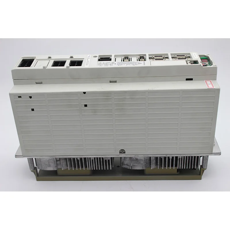 

MDS-R-V1-60 Used&Tested Ok Servo Drive for CNC Controller