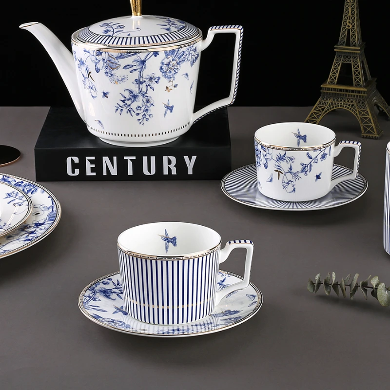 Керамическая кофейная чашка в британском стиле